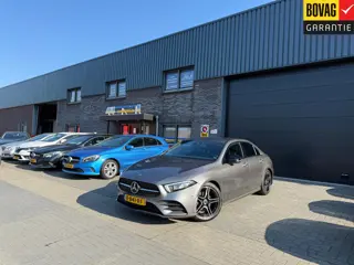Mercedes-Benz A-Klasse 180 AMG Line | 1E EIGENAAR | 12MND GARANTIE | LED | CAMERA | SFEER | DAB | CA