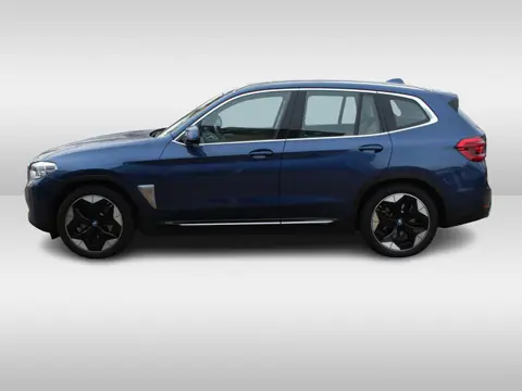 BMW iX3 High Executive 80 kWh / SoH 95.5% / Trekhaak / Panoramadak / Camera / Head-up / 20'' / Leder
