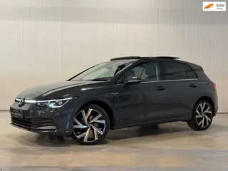 Volkswagen Golf 2.0 TDI | PANO | LED | CAMERA | MEMORY SEATS | CARPLAY | IQ DRIVE