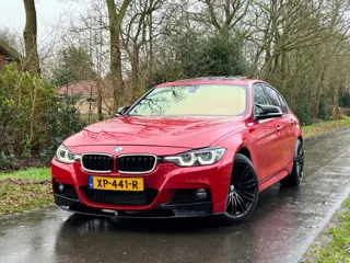 BMW 3-serie 318i Edition M Sport Shadow High Executive | Schuif/kanteldak + Lederbekleding + DAB + N