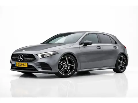 Mercedes-Benz A-klasse 180 AMG NIGHT | SFEERVERLICHTING | APPLE CARPLAY | CAMERA | ANDROID AUTO | NA