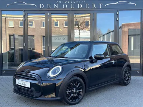 MINI Mini 1.5 One AUT / LED / KEYLESS / STOELVERWARMING FACELIFT 2022