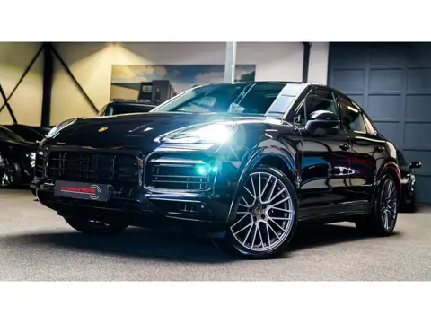 Porsche Cayenne Coupé 3.0 E-Hybrid | Luchtvering | Memory | Panorama dak