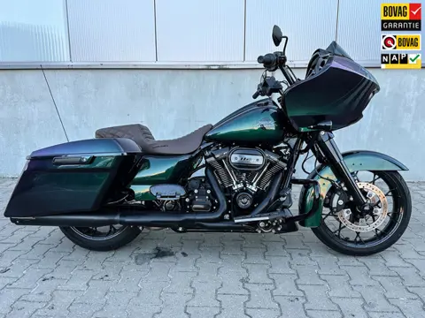 Harley Davidson Tour 114 FLTRXS Road Glide Special Snake Venom Dynajet