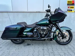 Harley Davidson Tour 114 FLTRXS Road Glide Special Snake Venom Dynajet