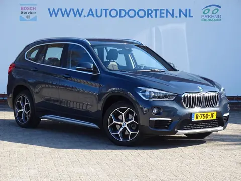 BMW X1 SDrive18i High Executive|CAM|NAV|STOELVERWARMING