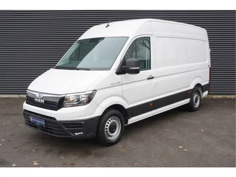 MAN TGE 140pk Automaat L3H3/L2H2 Apple Carplay Camera Parkeersensoren Cruise control Airco Multifunc