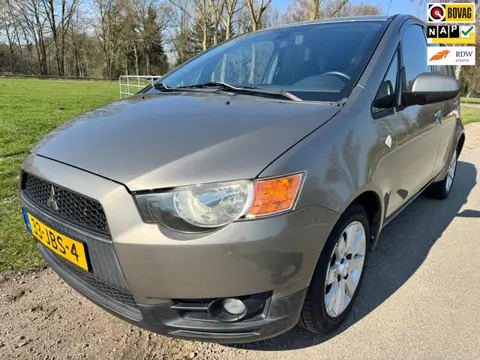 Mitsubishi Colt 1.3 Intro Edition keurig onderhouden|airco