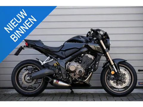 Honda CB 650 R Neo Sports Café Black Edition Akrapovic 2020 35kw