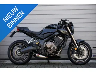 Honda CB 650 R Neo Sports Café Black Edition Akrapovic 2020 35kw