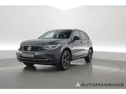 Volkswagen Tiguan 1.4 TSI eHybrid | SOH 89,1% | HUD | IQ Light | Keyless | Stoel- Stuurverw. | Adapt