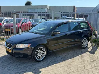 Volvo V50 1.8 Sport! 2e EIGENAAR NL AUTO NAP! Airco l Cruise l AFNEEM TREKHAAK l PDC l LMV l MTF-STU