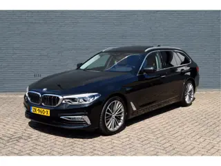 BMW 5 Serie Touring 540i xDrive High Executive Luxury Line Pano Trekhaak Head-Up