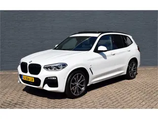 BMW X3 xDrive20i High Executive Edition M-Sport Panoramadak Trekhaak Head-Up