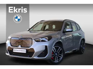 BMW iX1 eDrive20 67 kWh M Sport Edition | M Sport Pro | elektrisch verstelbare stoel(en) met geheuge