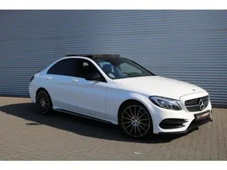 Mercedes-Benz C-Klasse 250 AMG Pakket (Panoramadak Sportleder Navi Sfeer Full-Led 19InchAMG Pdc V+A 