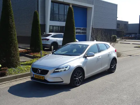 Volvo V40 2.0 T2 Nordic+ | Standkachel | LED | 100% Onderhouden