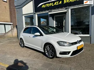 Volkswagen Golf 1.4 TSI R-LINE / CLIMAT / PDC / PANODAK