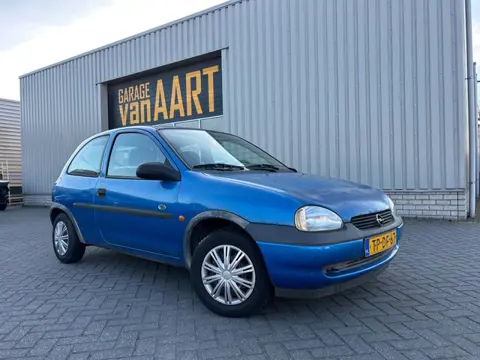 Opel Corsa 1.4i Strada | STUURBEKR | APK 03-2027 |