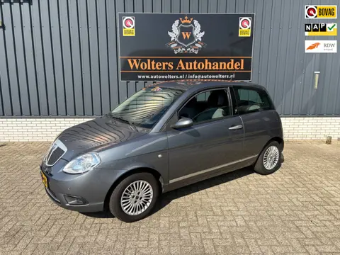 Lancia Ypsilon 1.2 Argento *AC