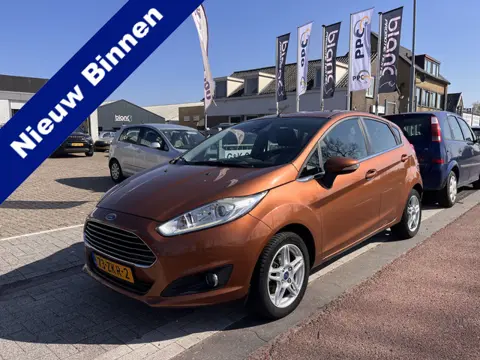 Ford Fiesta 1.0 5 Drs. EcoBoost Titanium Pdc Clima Lmv