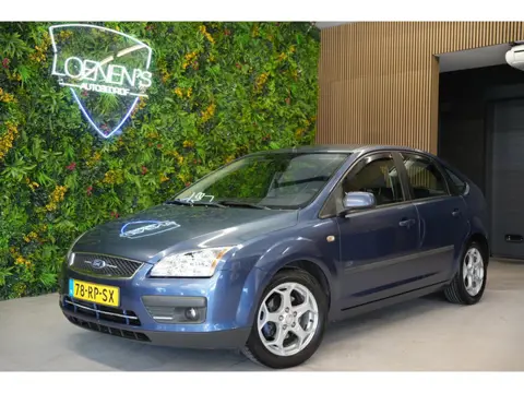 Ford Focus 1.6-16V First Edition / Trekhaak / Cruise / Radio
