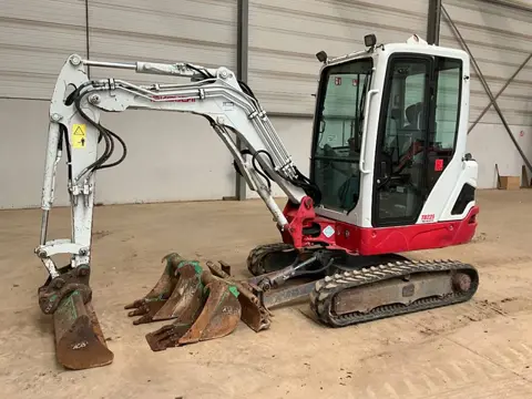 Takeuchi TB 225 (bj 2019)