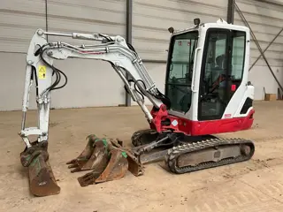 Takeuchi TB 225 (bj 2019)