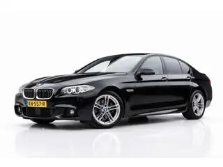 BMW 5-serie 520i M Sport | SCHUIFDAK | CAMERA | LEDER | NAP | ADAPT. CRUISE | STOELVERWARMING