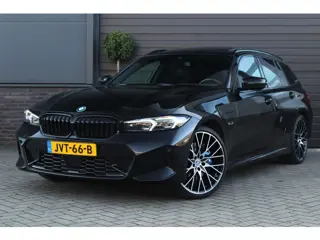 BMW 3-serie Touring 330e | Panoramadak | M Schaalstoelen | H+K | HUD | Adaptieve cruise Control | LE