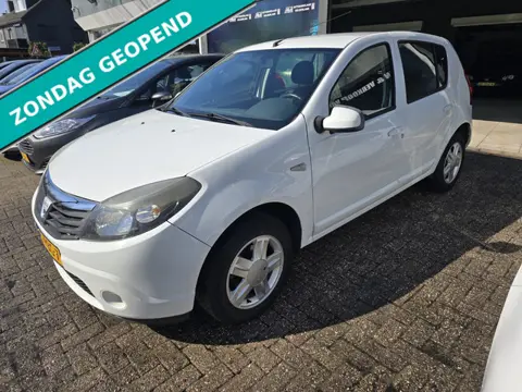 Dacia Sandero 1.2 Blackline | 3E EIGENAAR | 12MND GARANTIE | AIRCO | ELEC RAMEN | LMV | NW APK |
