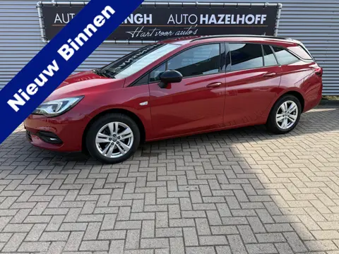 Opel Astra Sports Tourer 1.2 Blitz Elegance 61.543!! | Camera | Trekhaak | PDC V+A | Clima | Privacy