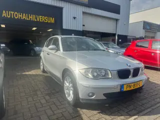 BMW 1-serie 116i Executive 5 DEURS
