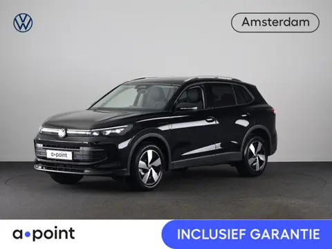 Volkswagen Tiguan 1.5 eHybrid Life 204 PK | Navigatie | Wegklapbare trekhaak | Verlengde garantie