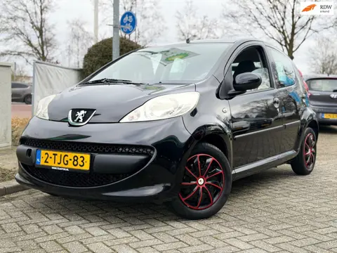 Peugeot 107 1.0-12V XR airco 5drs nieuwe apk