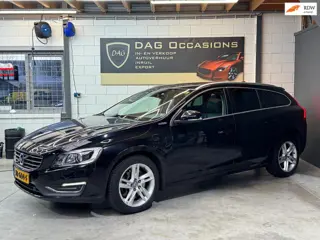 Volvo V60 2.4 D6 Twin Engine R-Design 4x4|CAMERA|DEALER|LEER