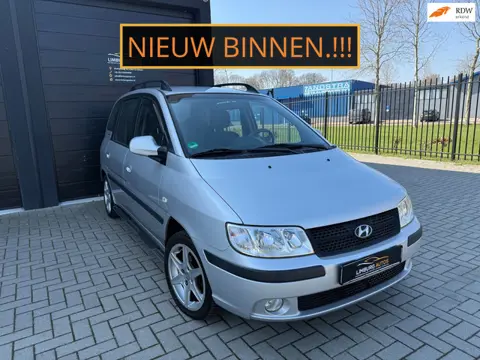 Hyundai Matrix 1.6i disegno Airco Elek Ramen Hoge instap Trekhaak