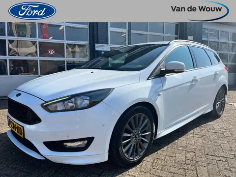 Ford Focus Wagon 1.0 EcoBoost 125 PK ST-Line l Nieuwe Distributieriem bij aflevering l