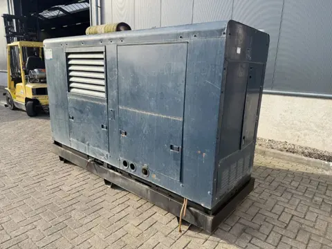 Cummins 125 kVA Silent Noodstroom Generatorset Aggregaat