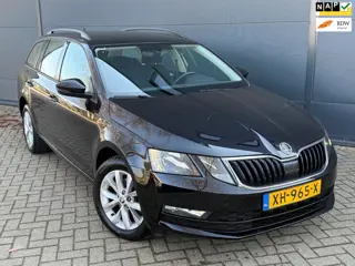 Skoda Octavia Combi 1.0 TSI/ Automaat/carplay/Navi/cruise/Airco/parkesensoren