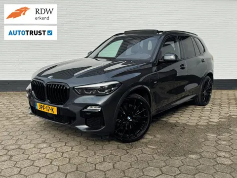 BMW X5 XDrive45e M-Sport l PANO l TREKHAAK l H&K l 22'' l TOPSTAAT!