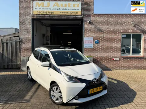 Toyota Aygo 1.0 VVT-i x-wave airco bluetooth achteruitrij camera
