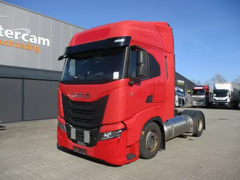 Iveco S WAY 460 LNG | AIRCO | INTARDER | 2 BEDS | AS440S46 T/P LNG |