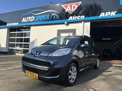 Peugeot 107 1.0-12V XS /Airco/Automaat/All season banden/Nieuwe apk bij aflevering