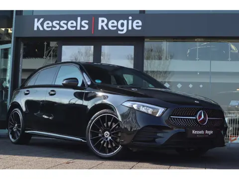 Mercedes-Benz A-Klasse 250 e AMG Night Ambient Widescreen CarPlay 19” Camera Stoelverwarming LED DAB