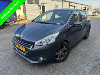 Peugeot 208 1.6 HDi Allure Lage Km|Panorama|Sensor|Clima 2013