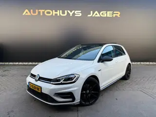 Volkswagen Golf 1.5 TSI Highline Business R Pano Virtual Carplay Camera