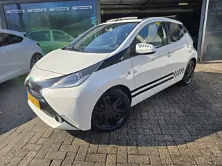 Toyota Aygo 1.0 VVT-i x-wave | 2E EIGENAAR | 12MND GARANTIE | CABRIO | CAMERA | AIRCO |