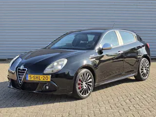 Alfa Romeo Giulietta 1.4 T Business Sportiva Leder Navi Dealer Onderhouden