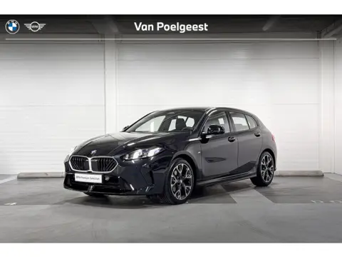 BMW 1 Serie 120 | M Sportpakket | Harman Kardon | Stoelverwarming | Adaptief M-onderstel | Comfort A